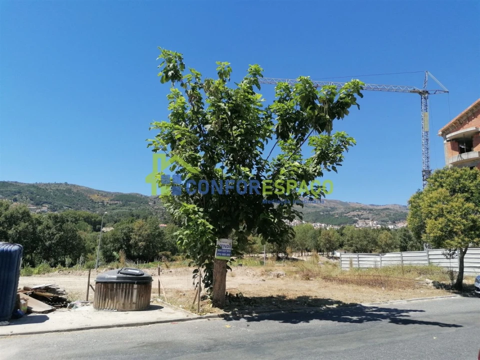 Terreno para Venda em Tortosendo Foto 8