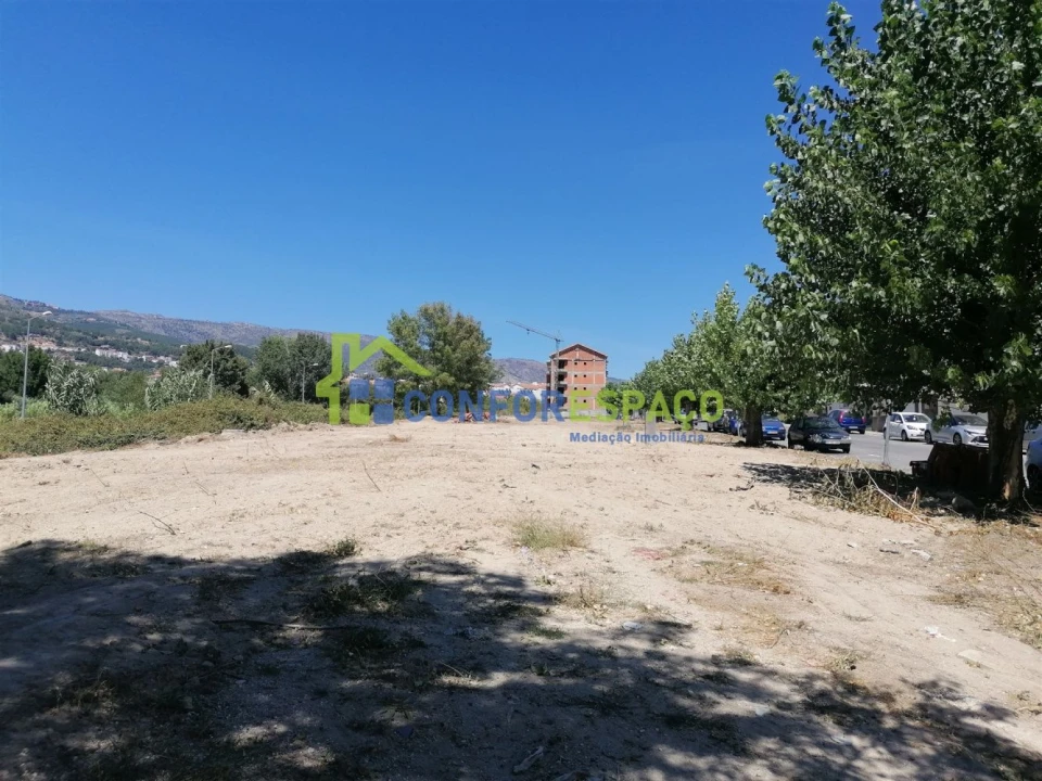 Terreno para Venda em Tortosendo Foto 10