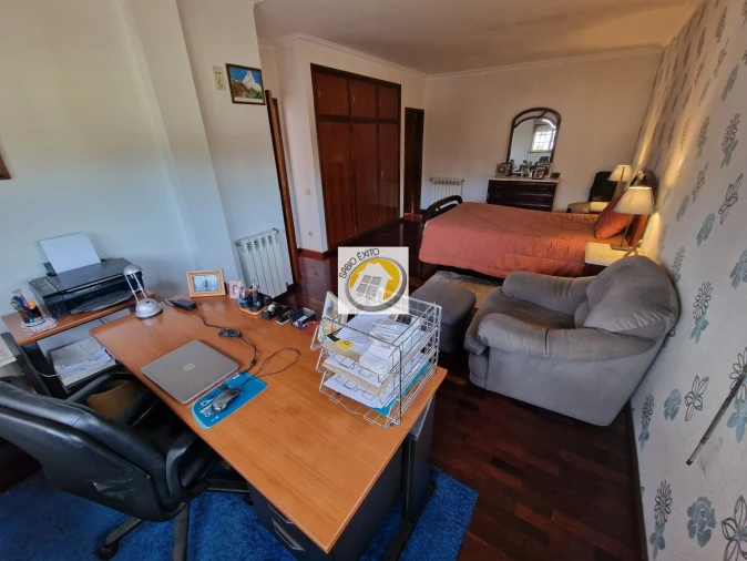 Moradia T4 para Venda em Argoncilhe Foto 21