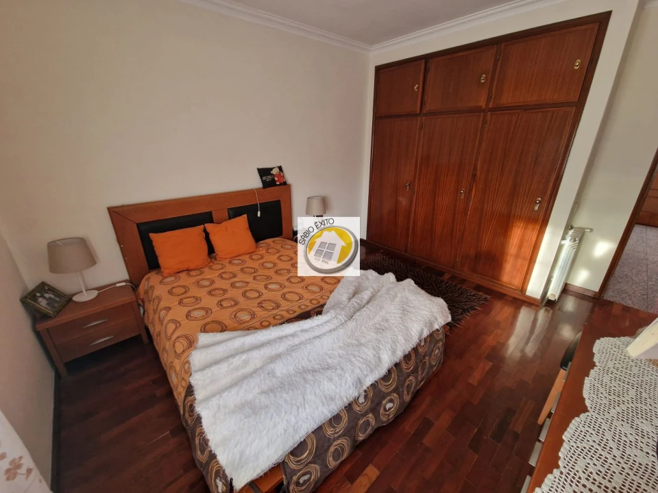 Moradia T4 para Venda em Argoncilhe Foto 17