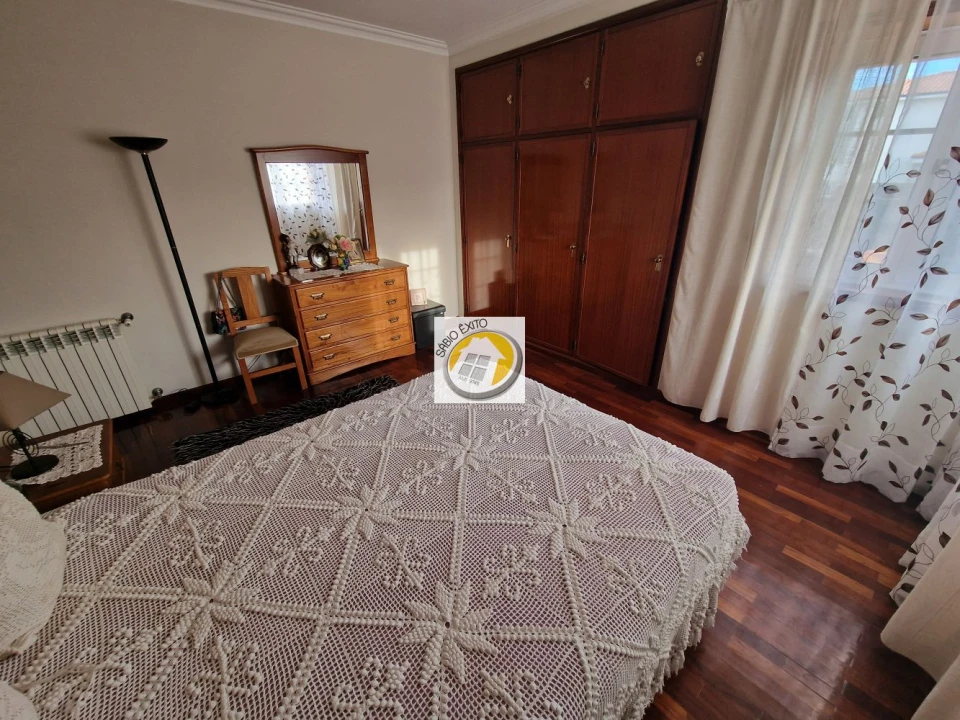 Moradia T4 para Venda em Argoncilhe Foto 31