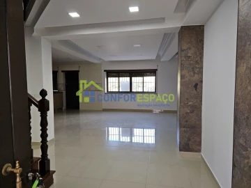 Moradia T5 para Venda em Castelo Branco