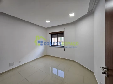 Moradia T5 para Venda em Castelo Branco