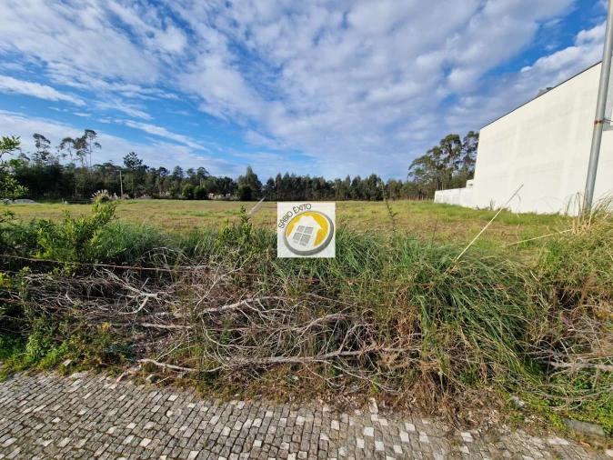 Terreno para Venda em Silvalde Foto 1
