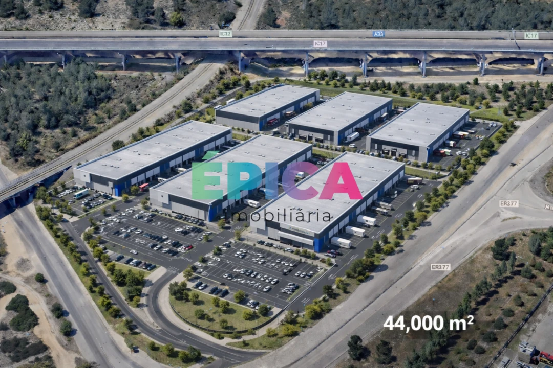 Terreno para Venda em Seixal, Arrentela e Aldeia de Paio Pires Foto 3