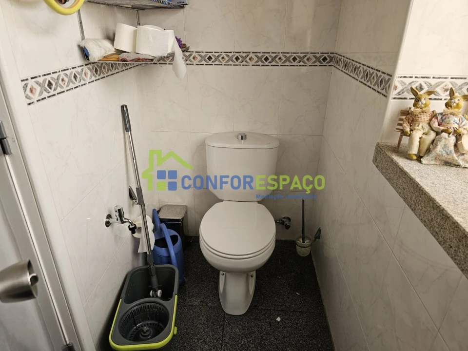 Loja para Arrendamento em Castelo Branco Foto 16