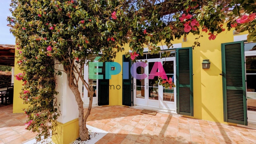 Moradia T6 para Venda em Quinta do Conde Foto 9