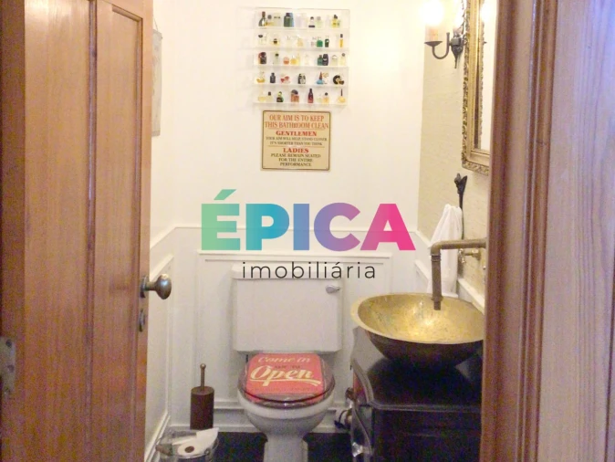 Moradia T6 para Venda em Quinta do Conde Foto 31