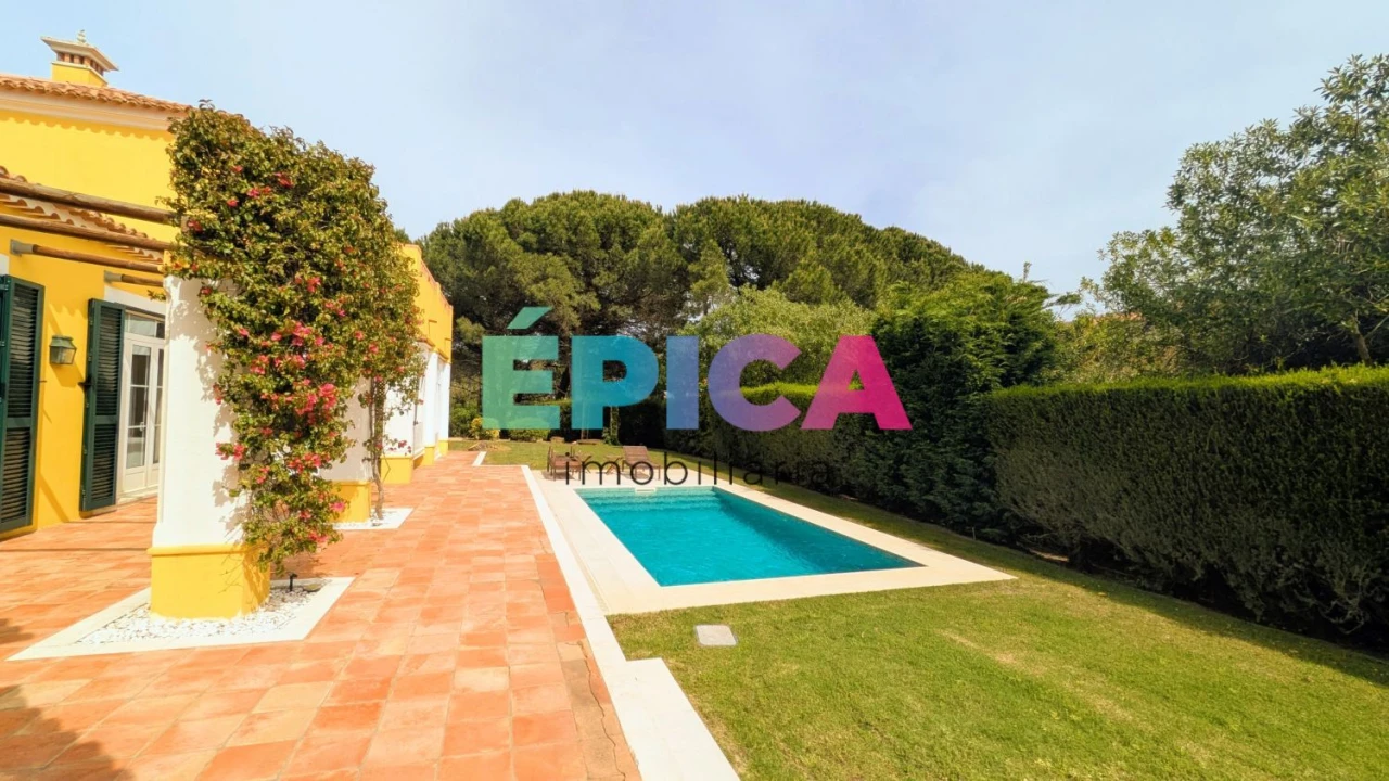 Moradia T6 para Venda em Quinta do Conde Foto 13