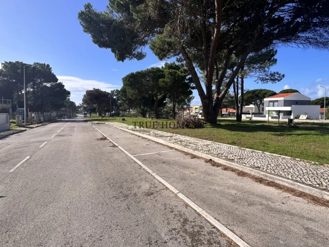 Terreno para Venda em Sesimbra (Castelo) Foto 4