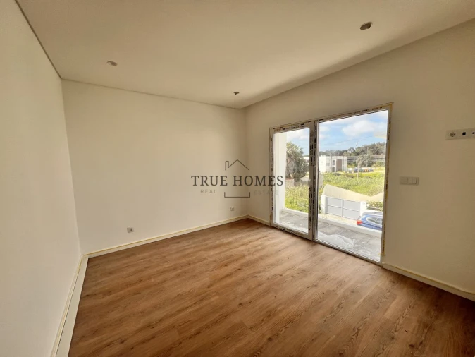 Moradia T4 para Venda em Laranjeiro e Feijó Foto 14