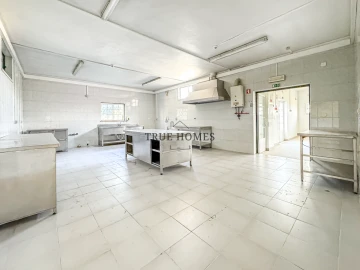 Moradia T4 para Venda em Azeitão (São Lourenço e São Simão)