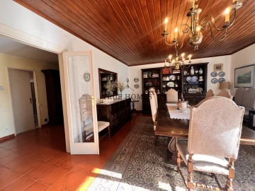 Moradia T4 para Venda em Azeitão (São Lourenço e São Simão)