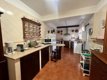 Moradia T4 para Venda em Azeitão (São Lourenço e São Simão)