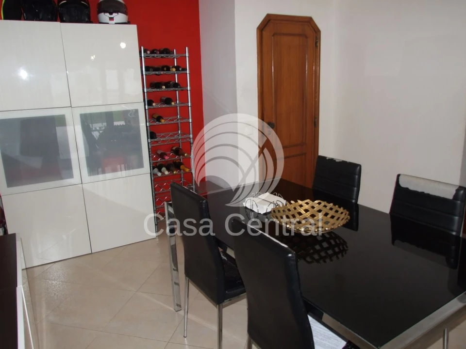 Moradia T5 para Venda em Alcabideche Foto 16