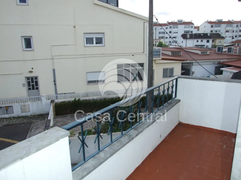 Moradia T5 para Venda em Alcabideche Foto 37