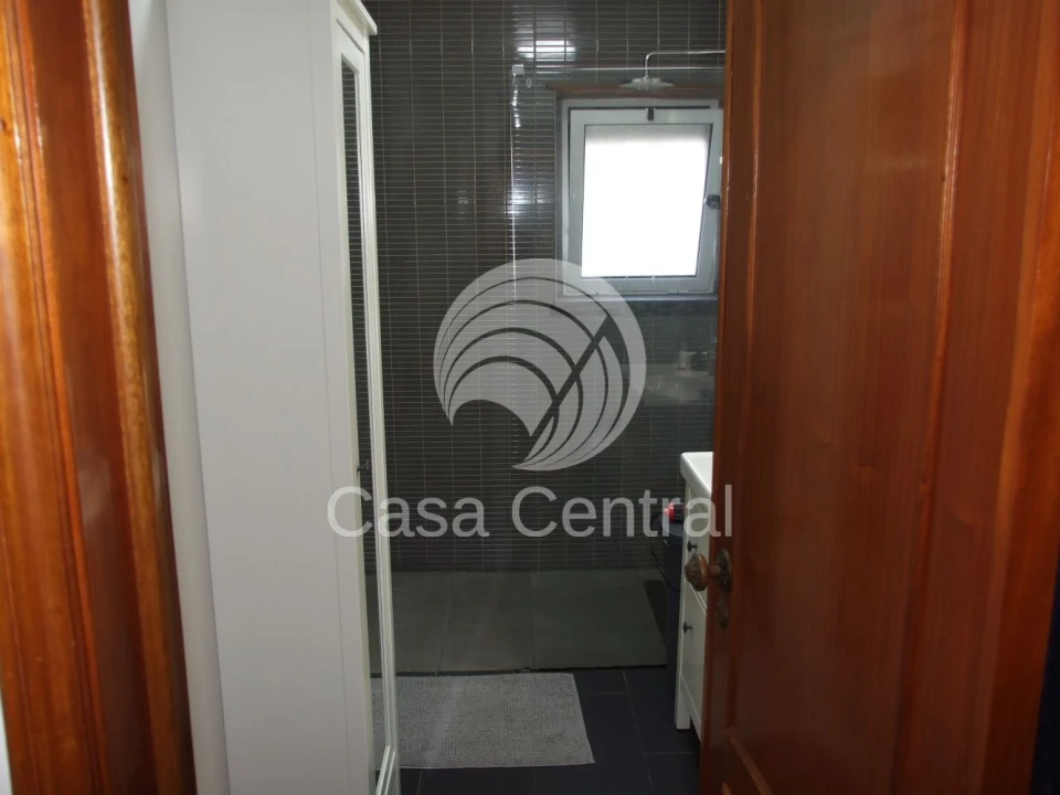 Moradia T5 para Venda em Alcabideche Foto 39