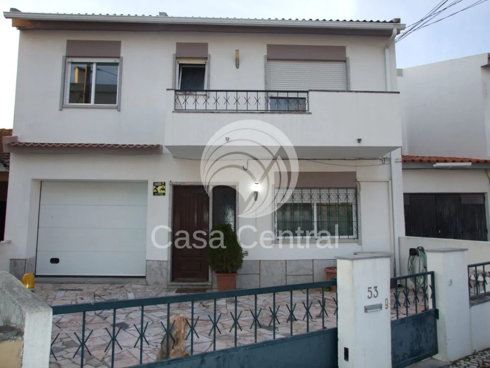 Moradia T5 para Venda em Alcabideche Foto 1