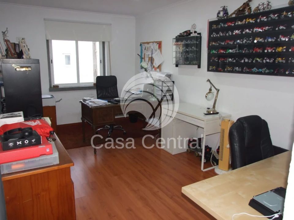 Moradia T5 para Venda em Alcabideche Foto 45