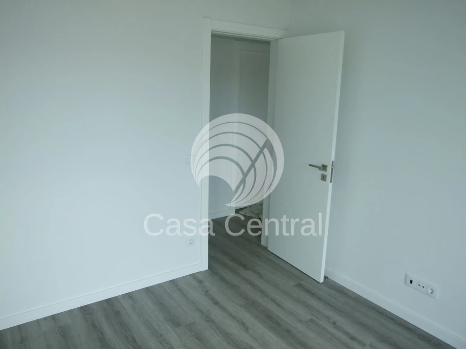 Moradia T3 para Venda em Alcabideche Foto 26