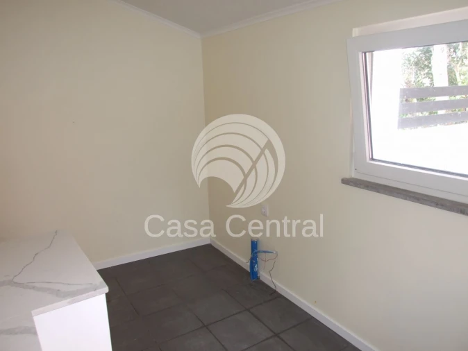 Moradia T3 para Venda em Alcabideche Foto 44