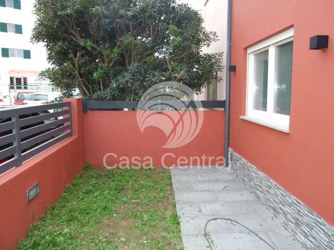 Moradia T3 para Venda em Alcabideche Foto 46