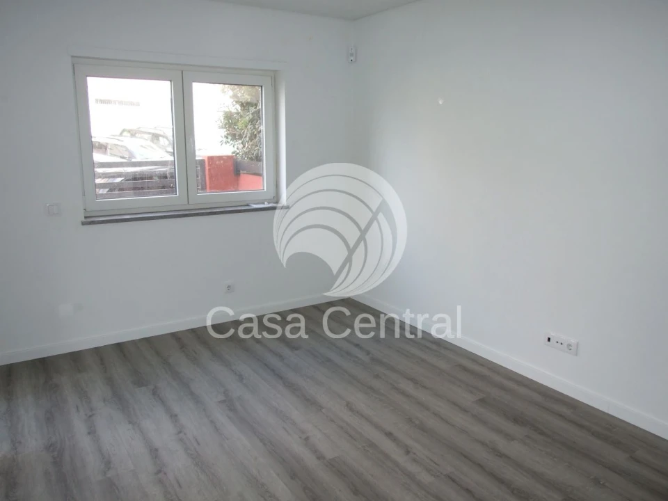 Moradia T3 para Venda em Alcabideche Foto 25