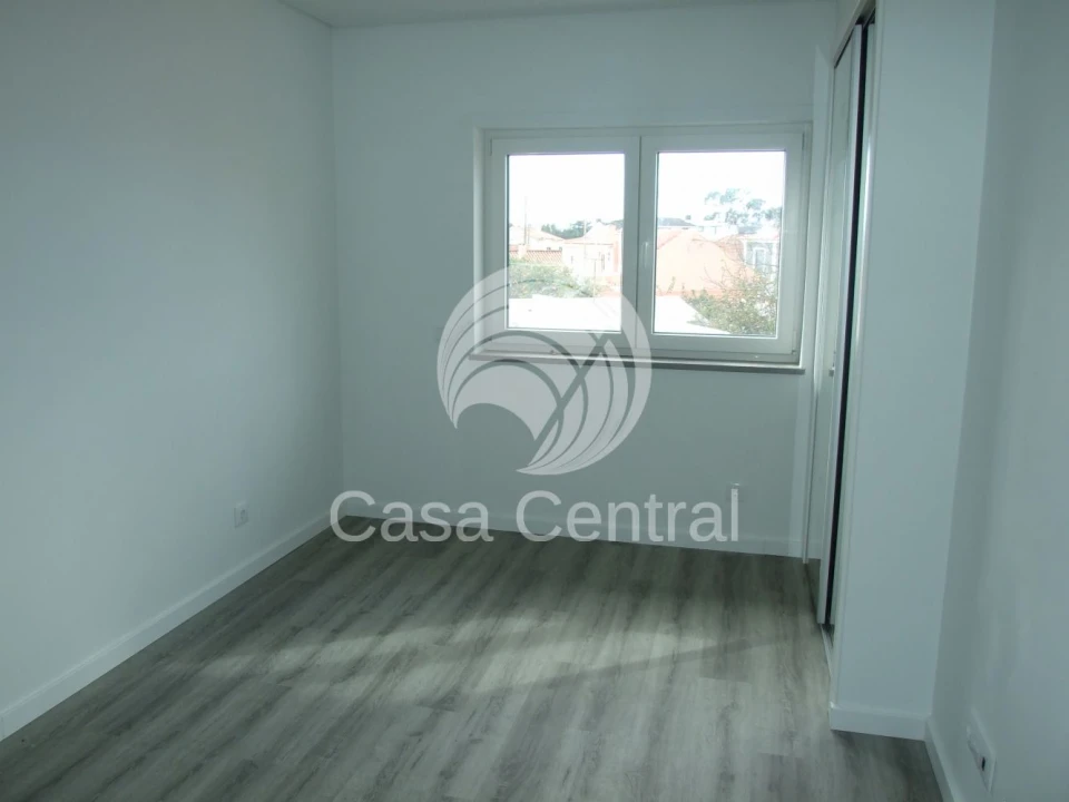 Moradia T3 para Venda em Alcabideche Foto 21