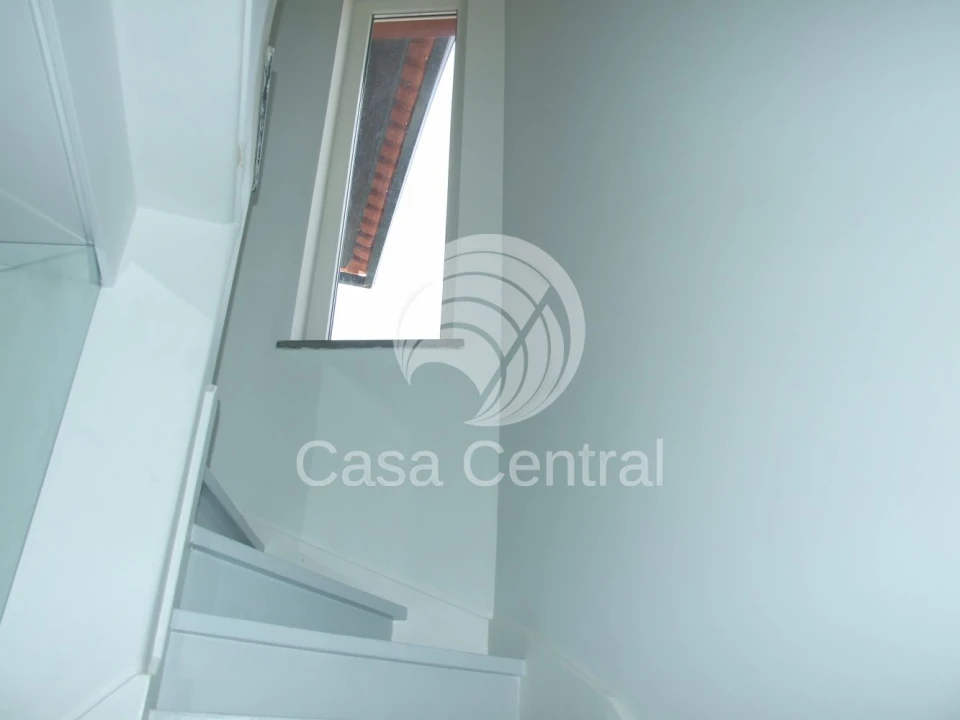 Moradia T3 para Venda em Alcabideche Foto 33