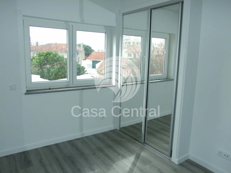 Moradia T3 para Venda em Alcabideche Foto 23