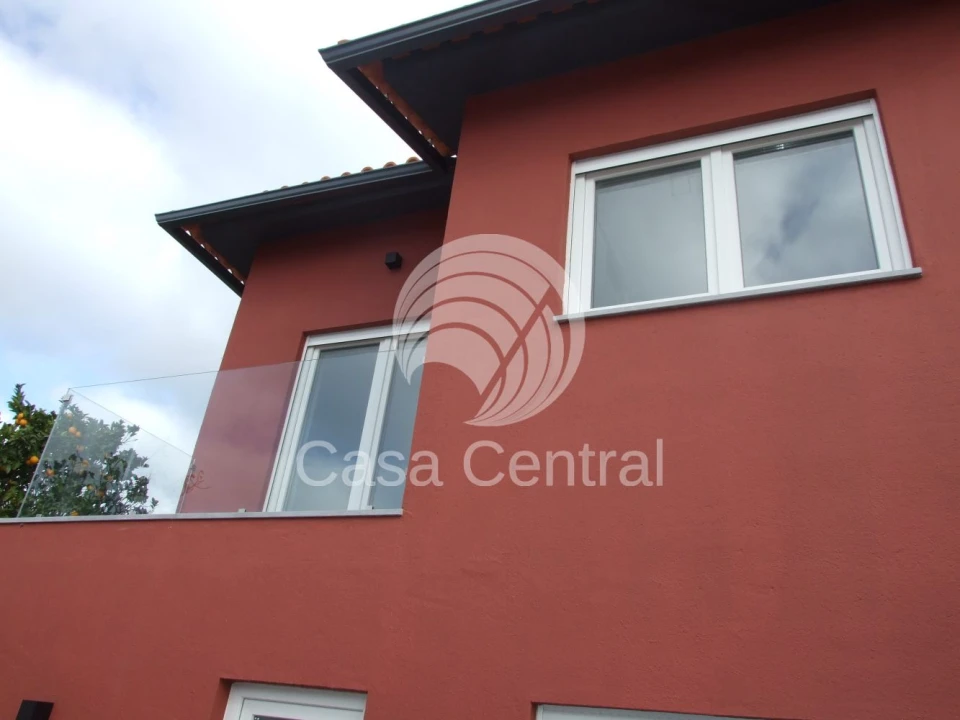 Moradia T3 para Venda em Alcabideche Foto 39