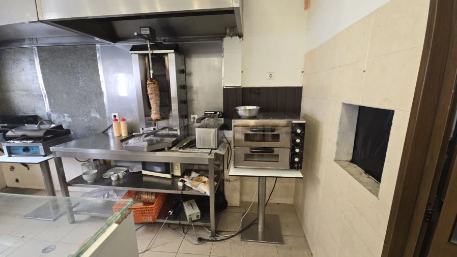 Loja para Trespasse em Póvoa de Santo Adrião e Olival Basto Foto 3