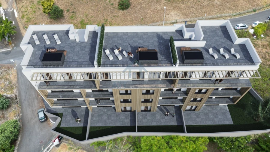 Apartamento T2 para Venda em Caniço Foto 4