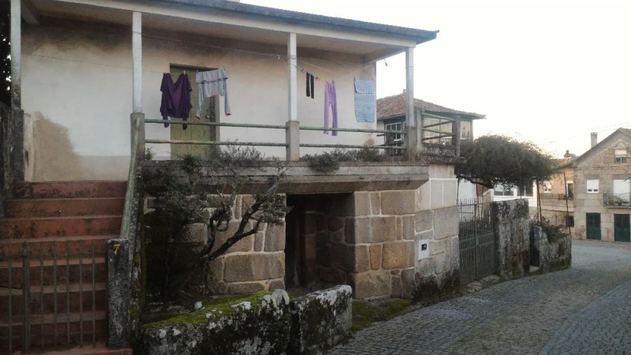 Moradia T5 para Venda em Lagares Foto 25