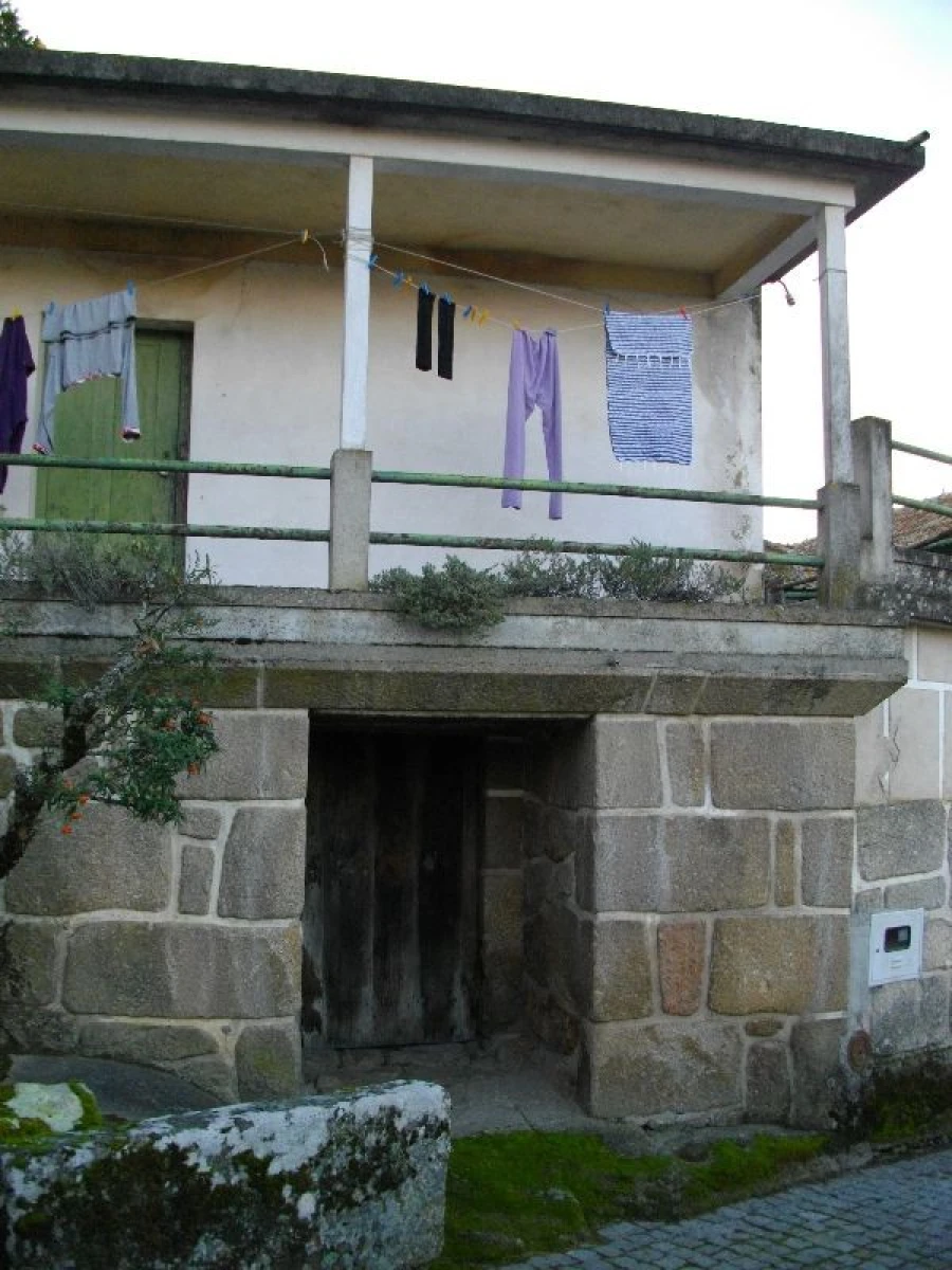 Moradia T5 para Venda em Lagares Foto 5