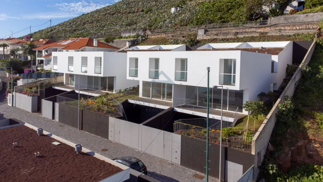 Moradia T3 para Venda em São Martinho Foto 5