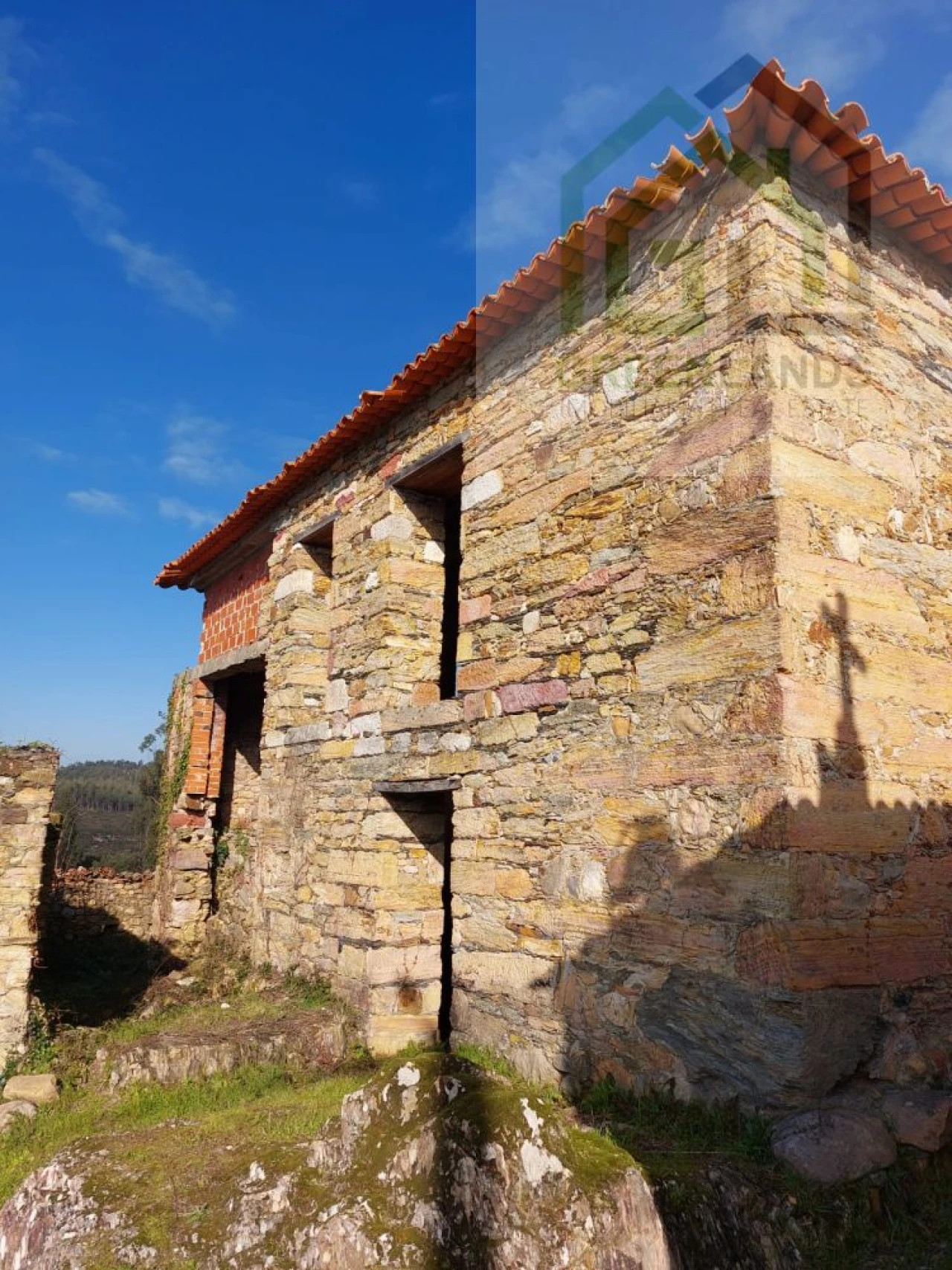 Moradia T3 para Venda em Pombeiro da Beira Foto 6