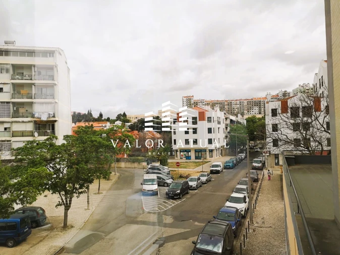 Apartamento T3 para Venda em São Domingos de Benfica Foto 18