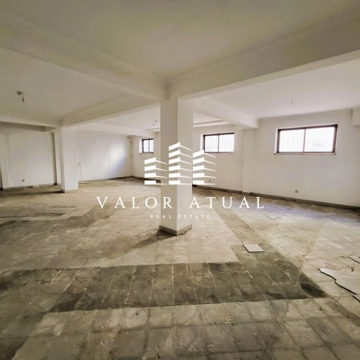 Loja para Venda em Almada, Cova da Piedade, Pragal e Cacilhas Foto 3