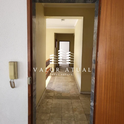 Loja para Venda em Almada, Cova da Piedade, Pragal e Cacilhas Foto 17