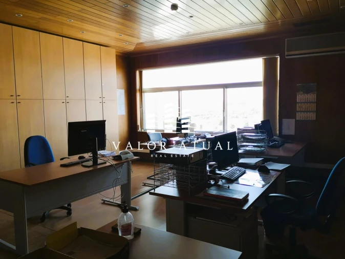 Loja para Arrendamento em Santa Maria e São Miguel, São Martinho, São Pedro Penaferrim Foto 20