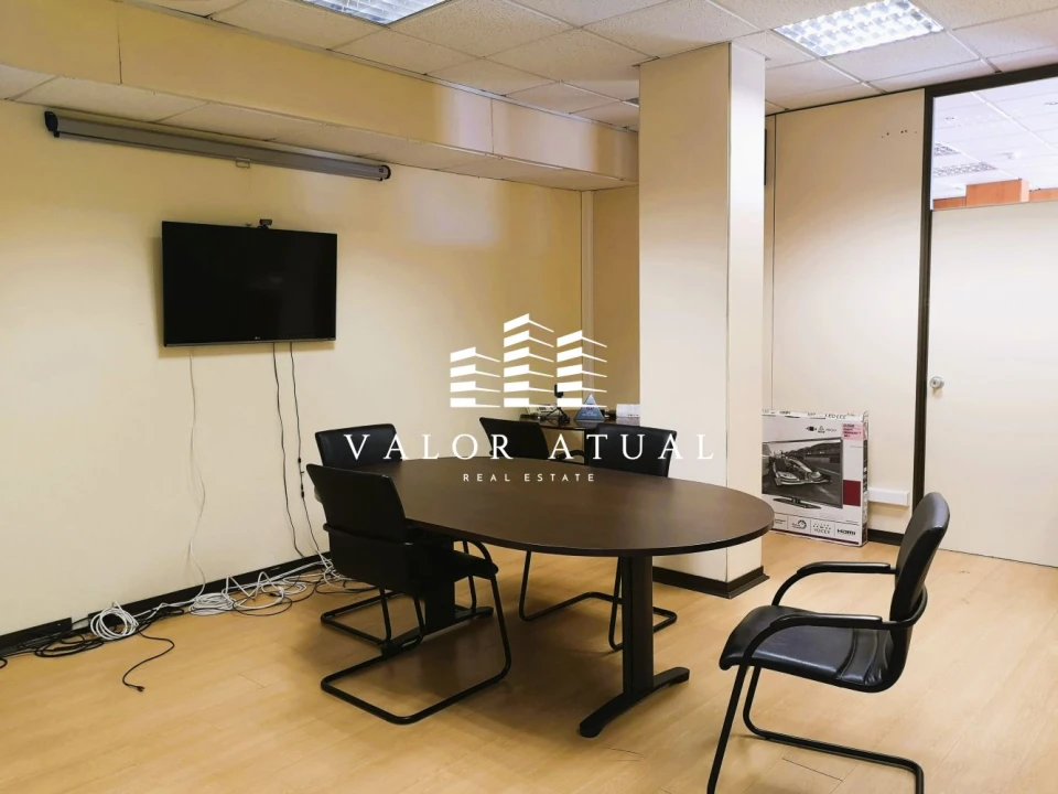 Loja para Arrendamento em Santa Maria e São Miguel, São Martinho, São Pedro Penaferrim Foto 13