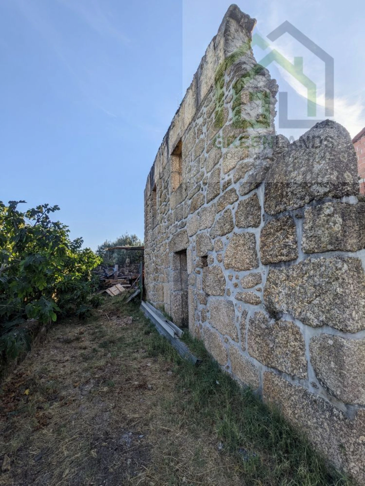 Moradia T2 para Venda em Candosa Foto 2