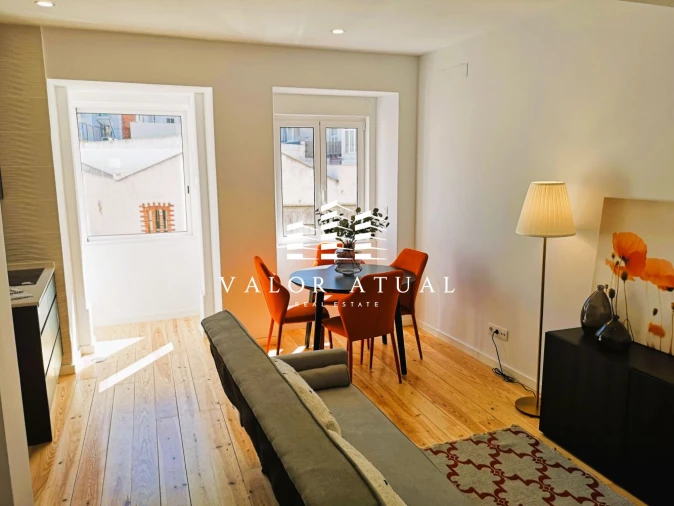 Apartamento T2 para Venda em Campo de Ourique Foto 2