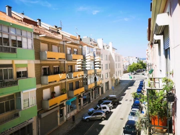 Apartamento T2 para Venda em Alvalade