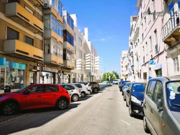 Apartamento T2 para Venda em Alvalade
