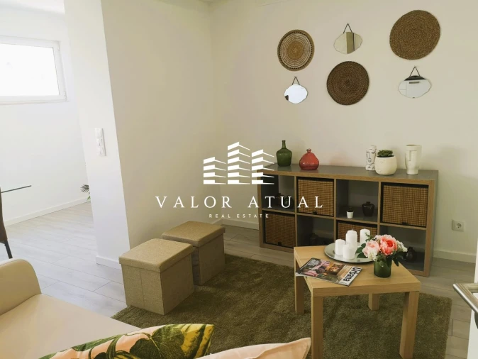 Apartamento T2 para Venda em Alvalade Foto 7