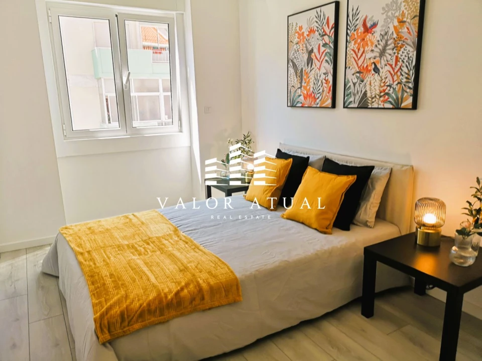 Apartamento T2 para Venda em Alvalade Foto 12