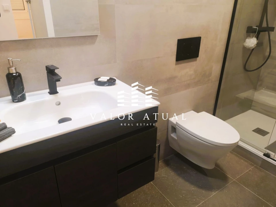 Apartamento T2 para Venda em Alvalade Foto 17
