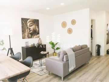 Apartamento T2 para Venda em Benfica